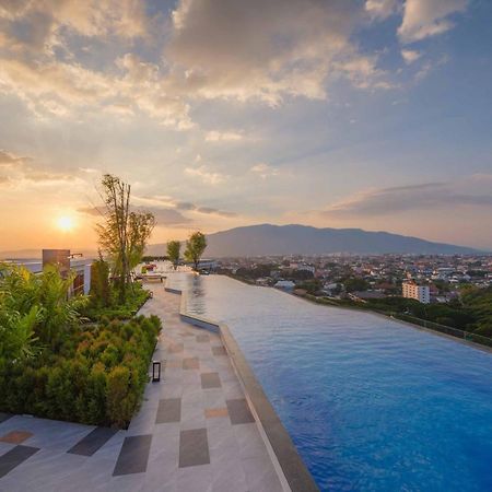 Luxury Condo Astra Sky River Condo Csiangmaj Kültér fotó